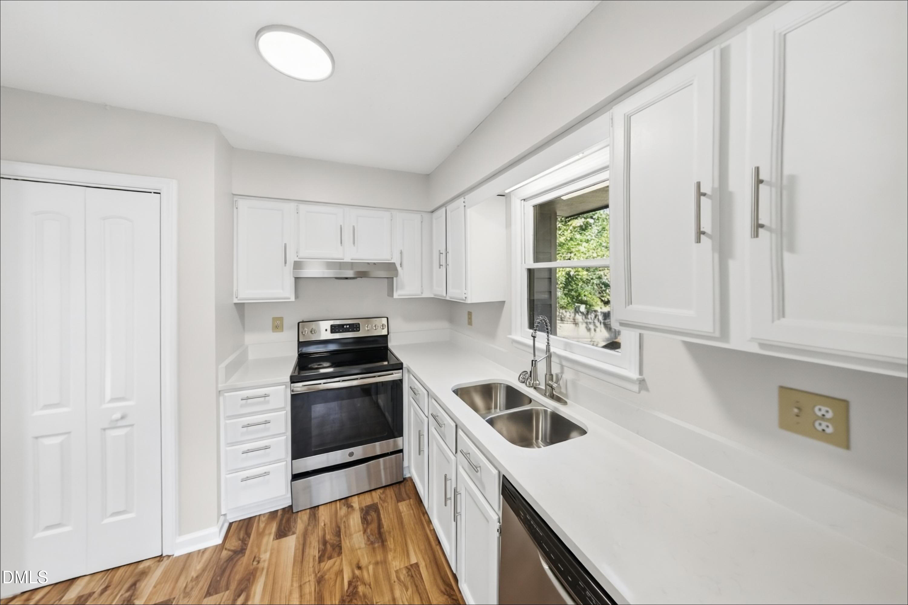3601 Iron Sight Court Property Photo 5
