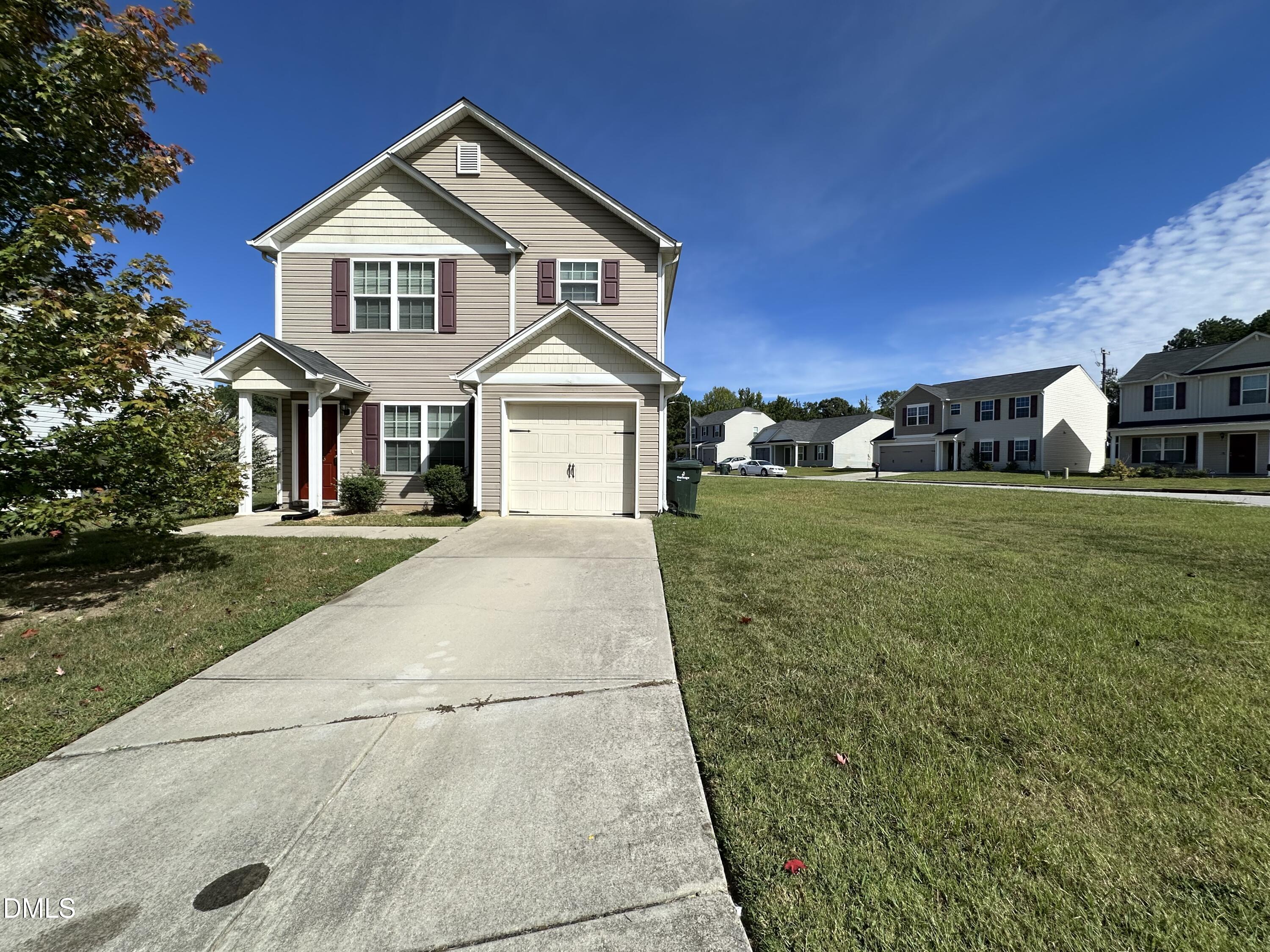 4773 Queen Pierrette Street Property Photo 3