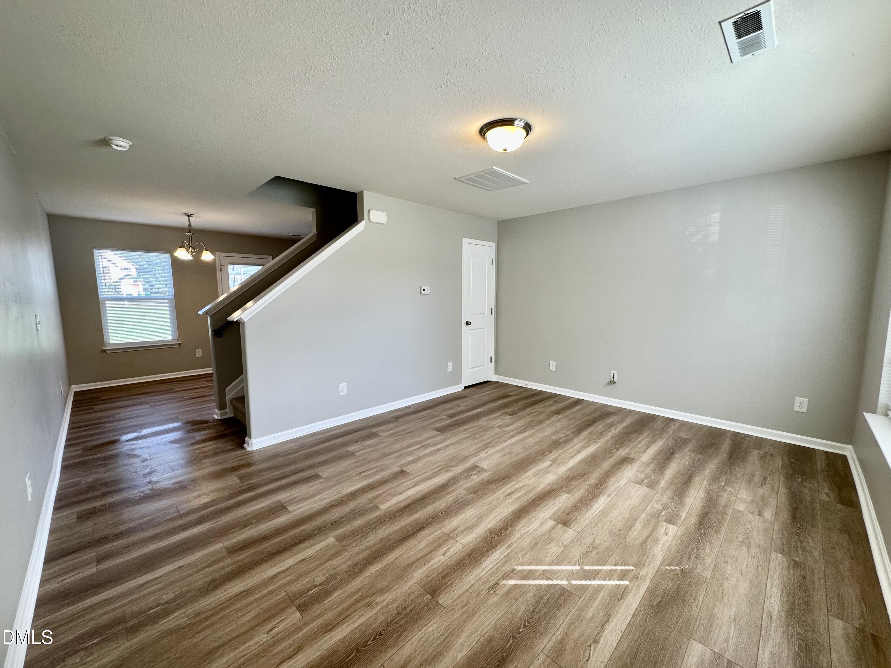 4773 Queen Pierrette Street Property Photo 4