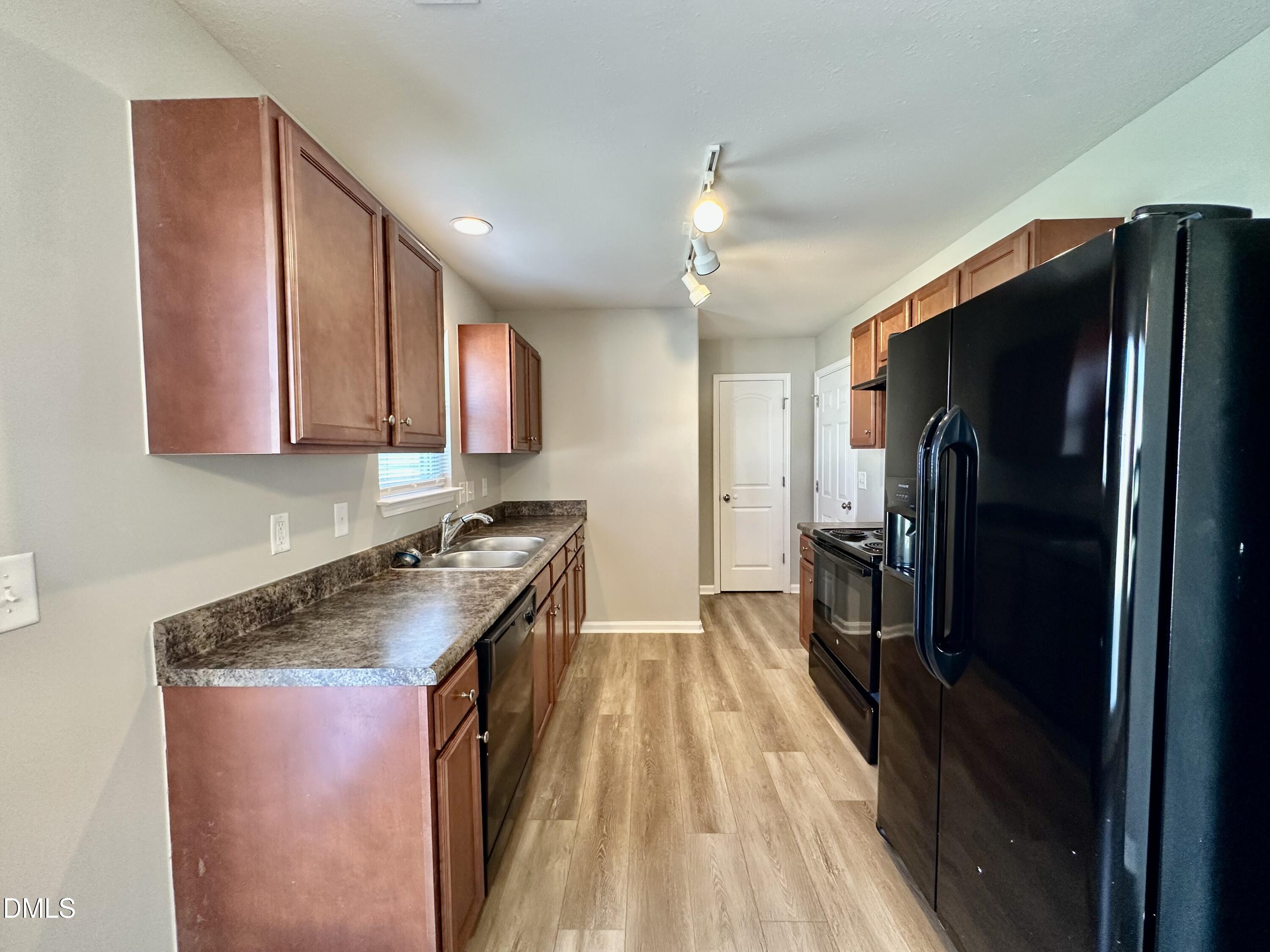 4773 Queen Pierrette Street Property Photo 8