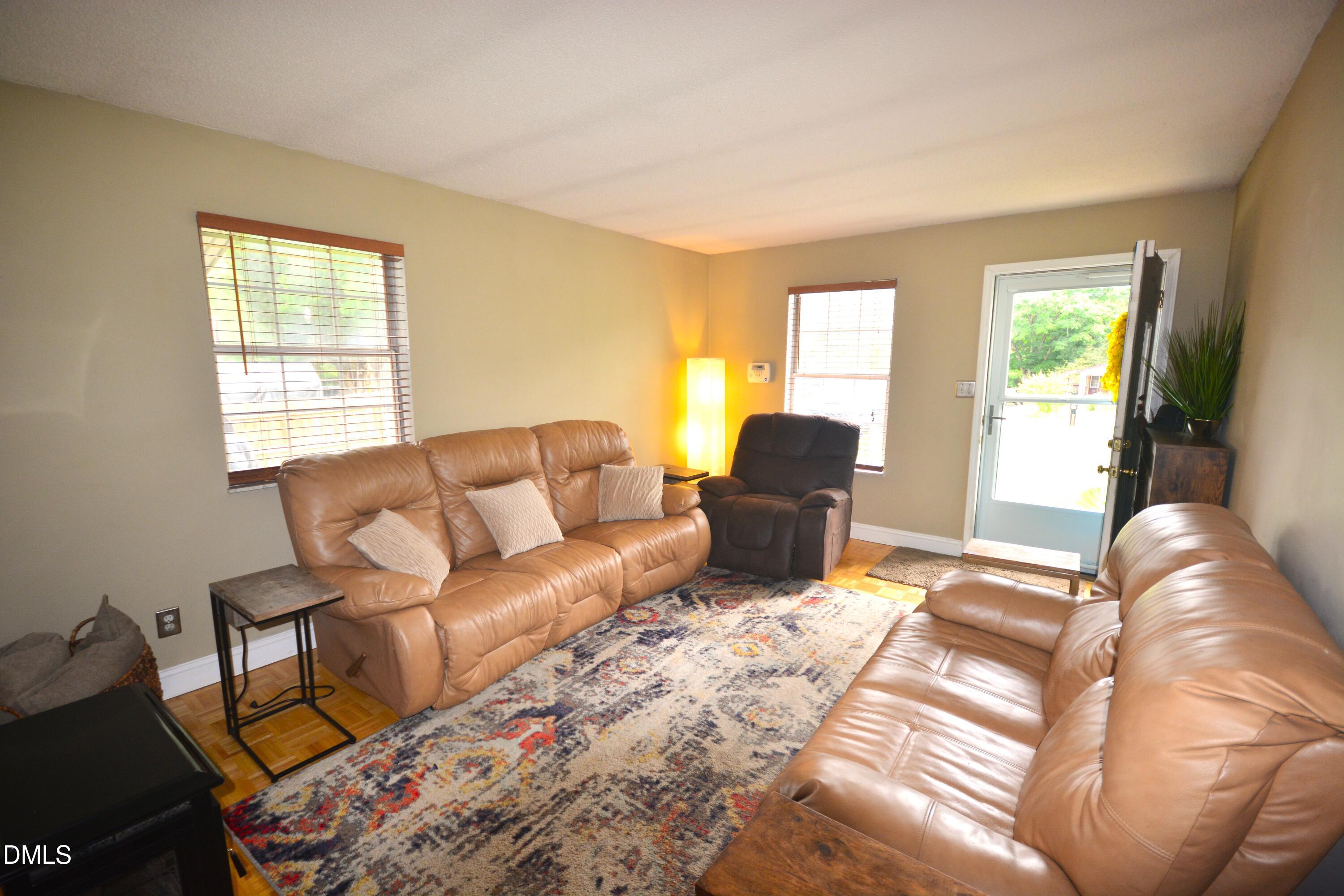 108 Scott Circle Property Photo 4
