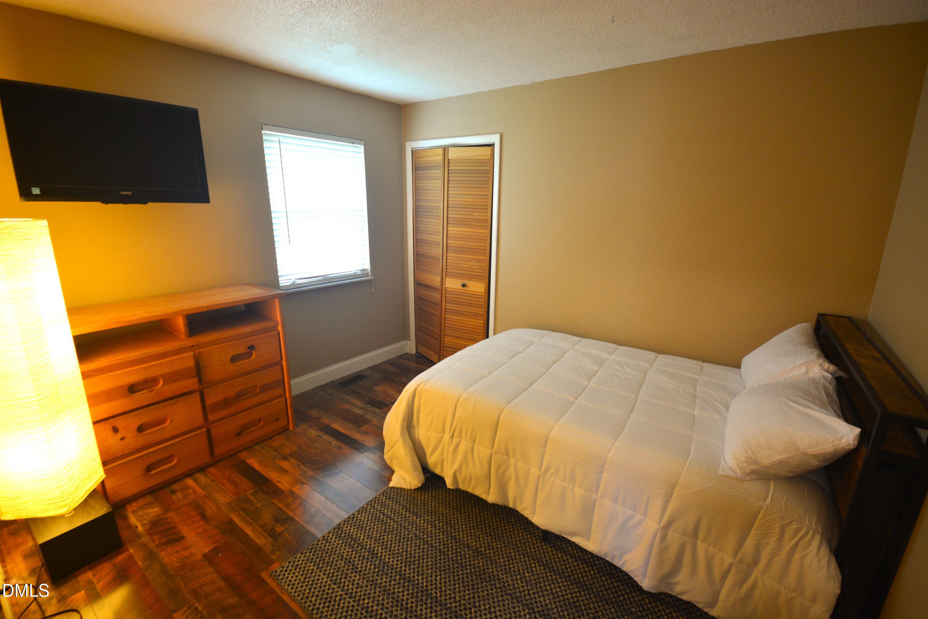 108 Scott Circle Property Photo 7