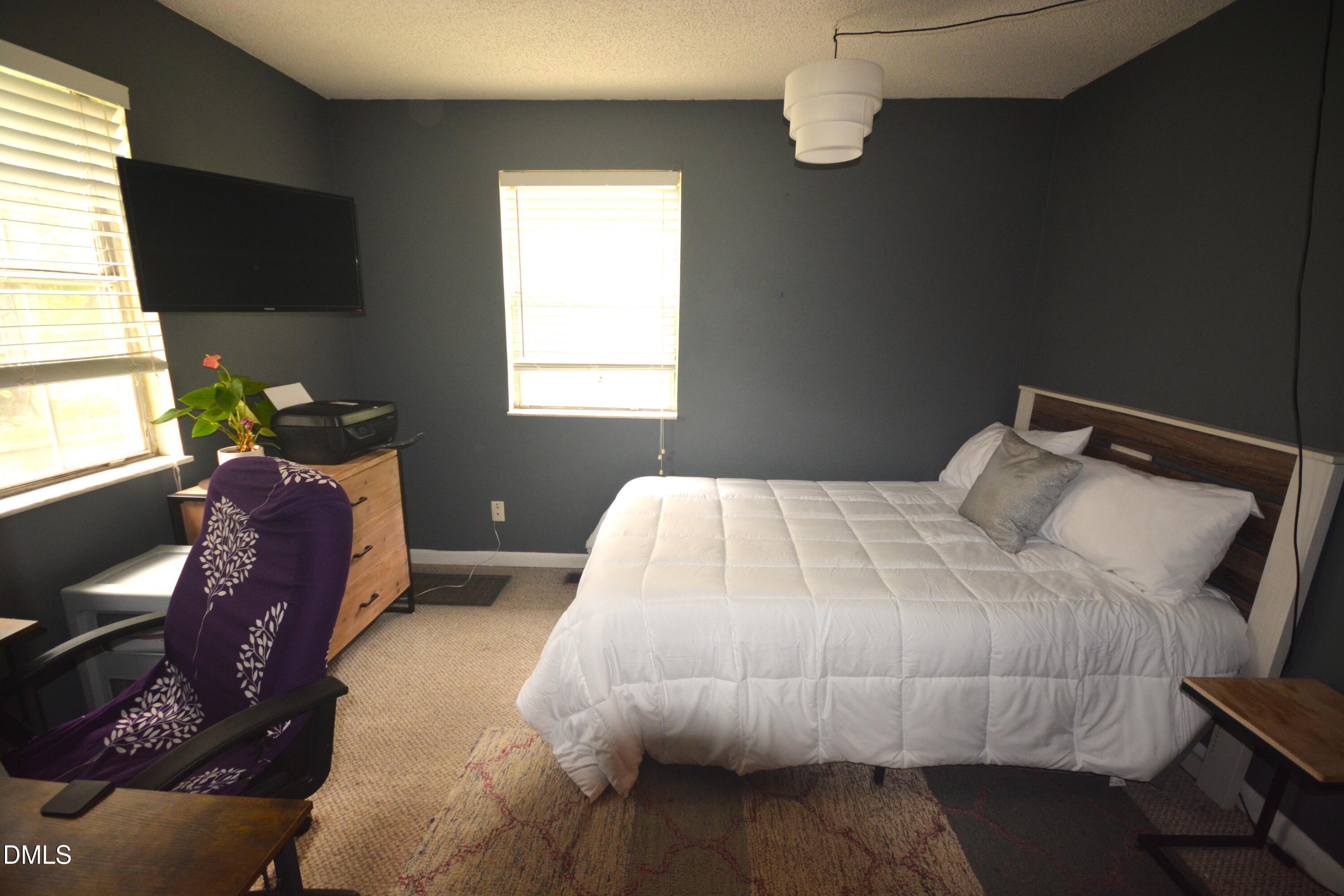 108 Scott Circle Property Photo 9