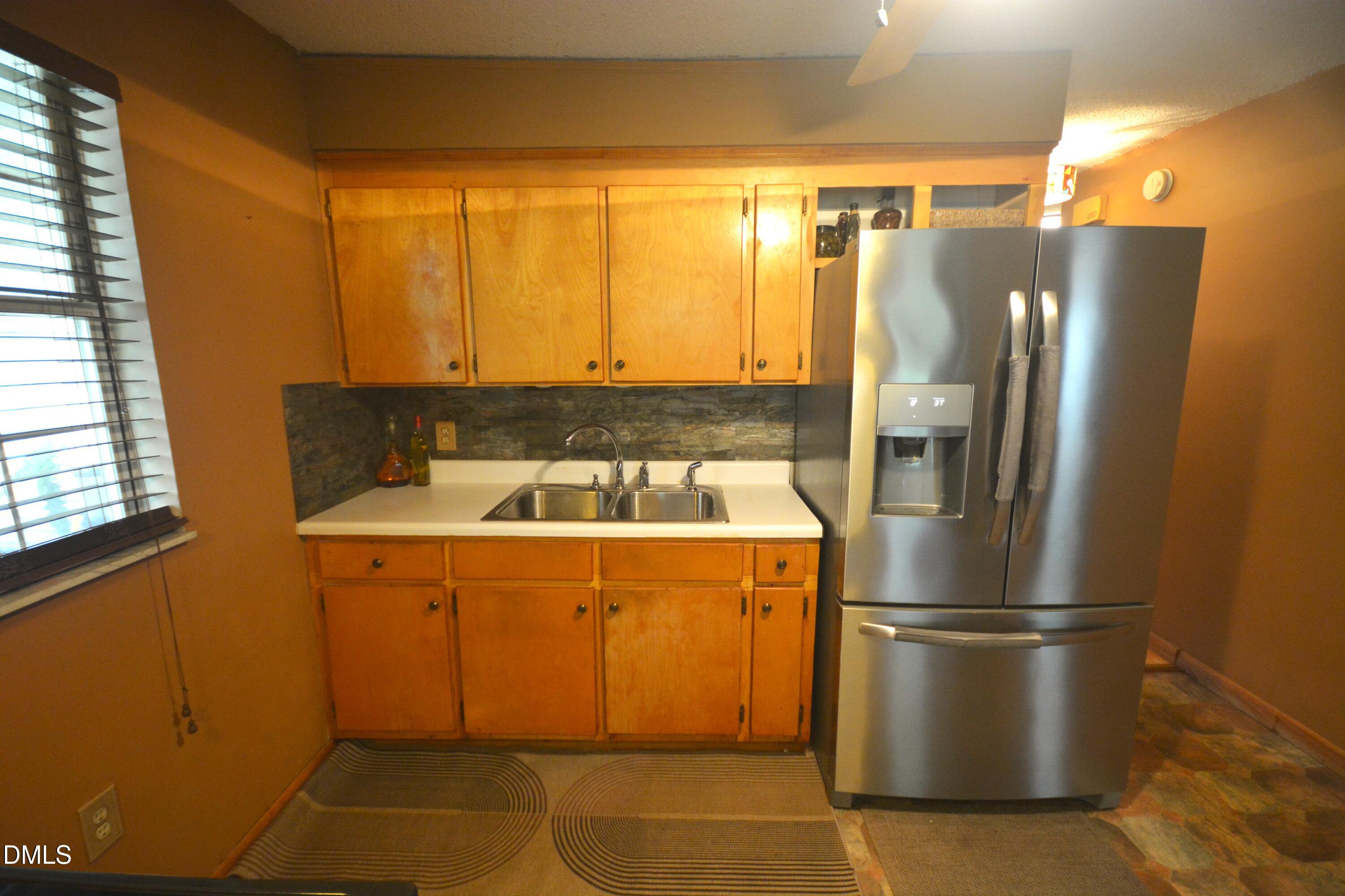 108 Scott Circle Property Photo 10