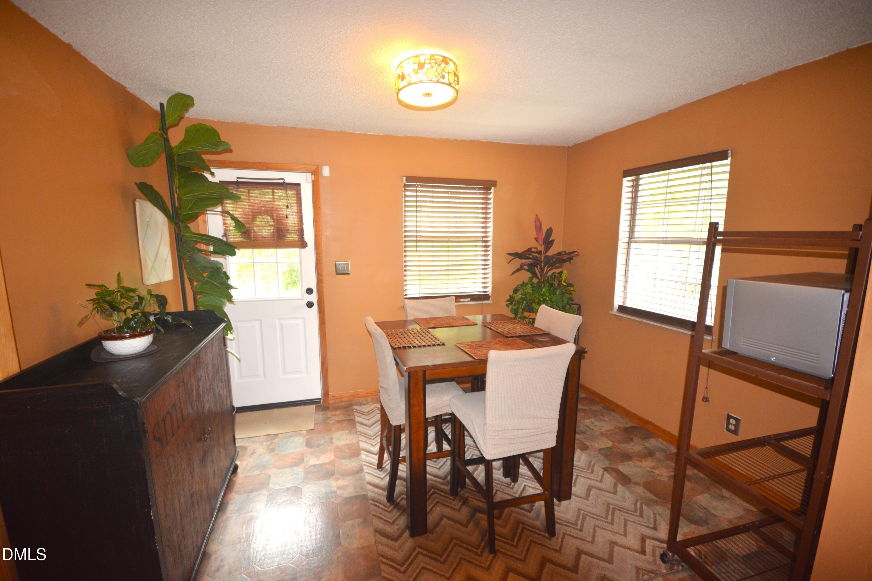 108 Scott Circle Property Photo 11
