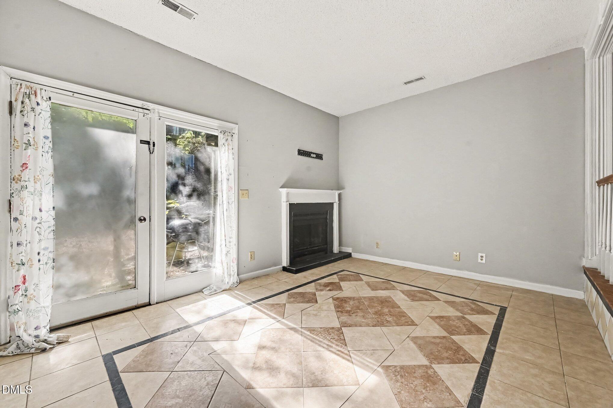 1505 Kendall Drive Property Photo 3