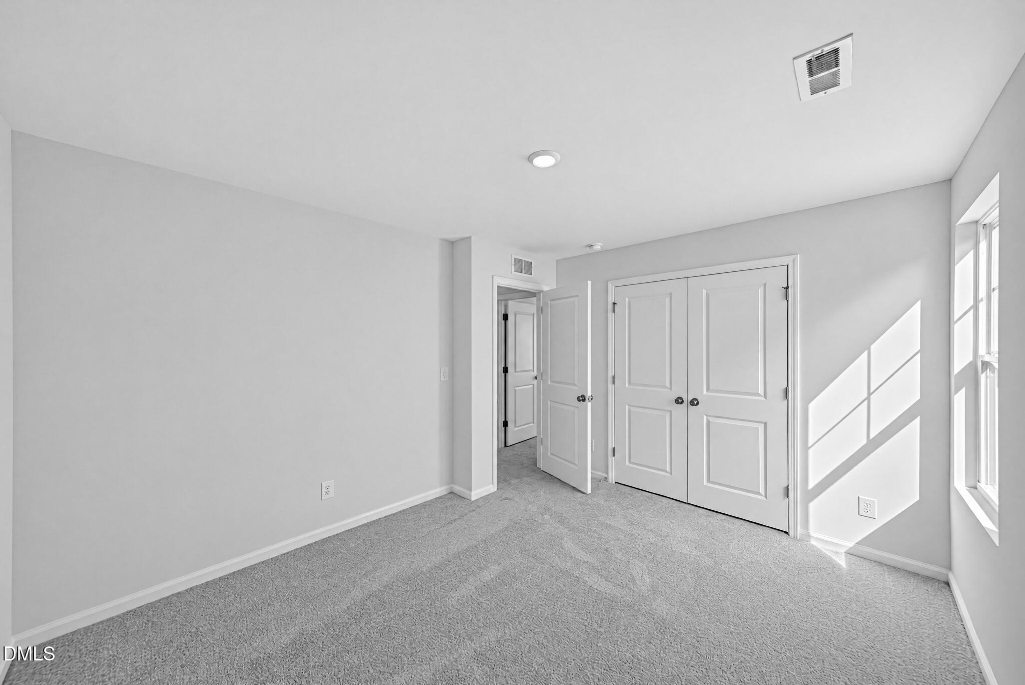 1041 Red Finch Way Property Photo 7