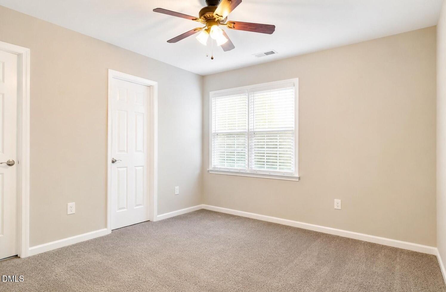 1008 Mica Lamp Court Property Photo 9