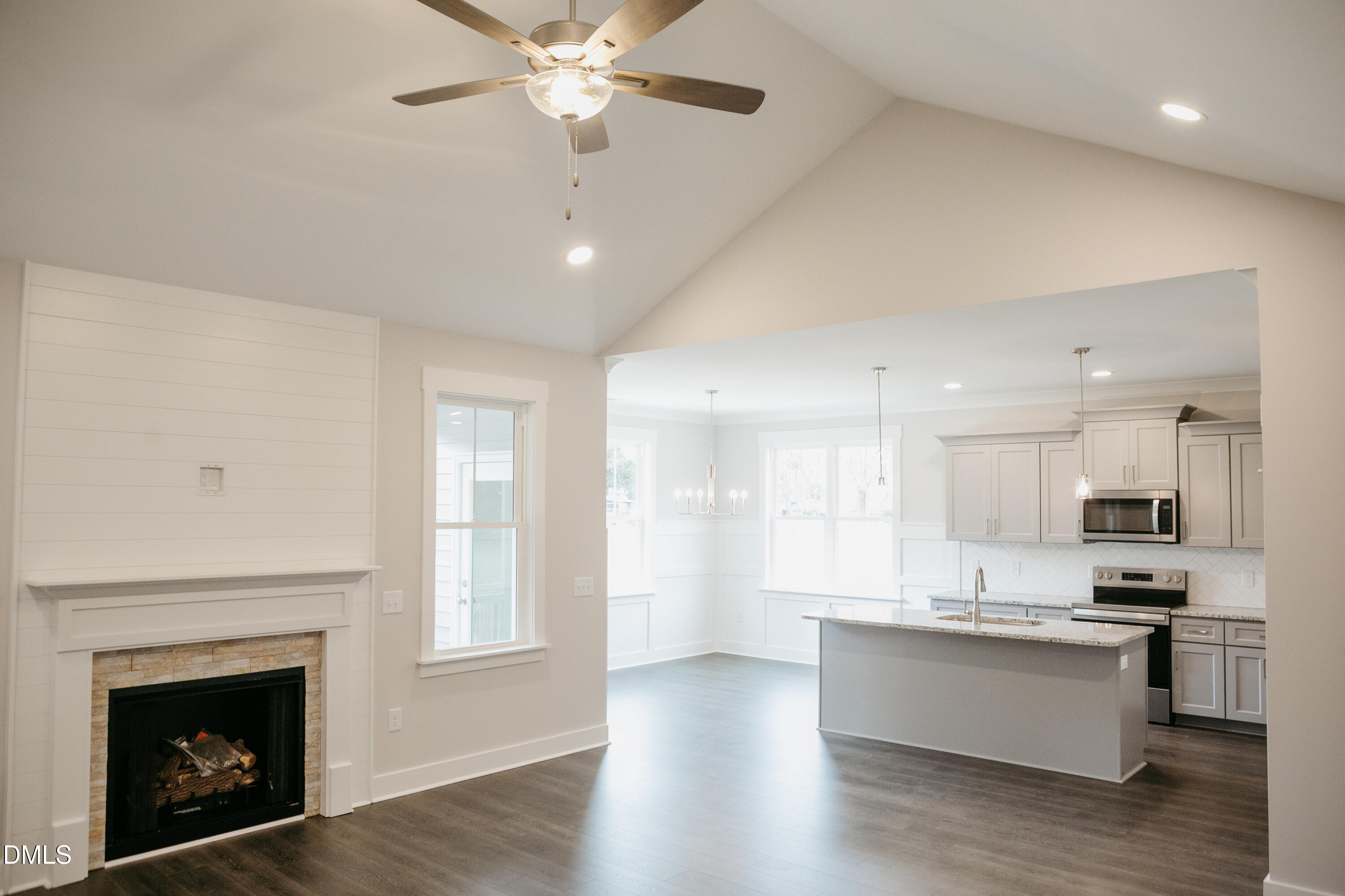 206 Vineyard Drive Property Photo 7