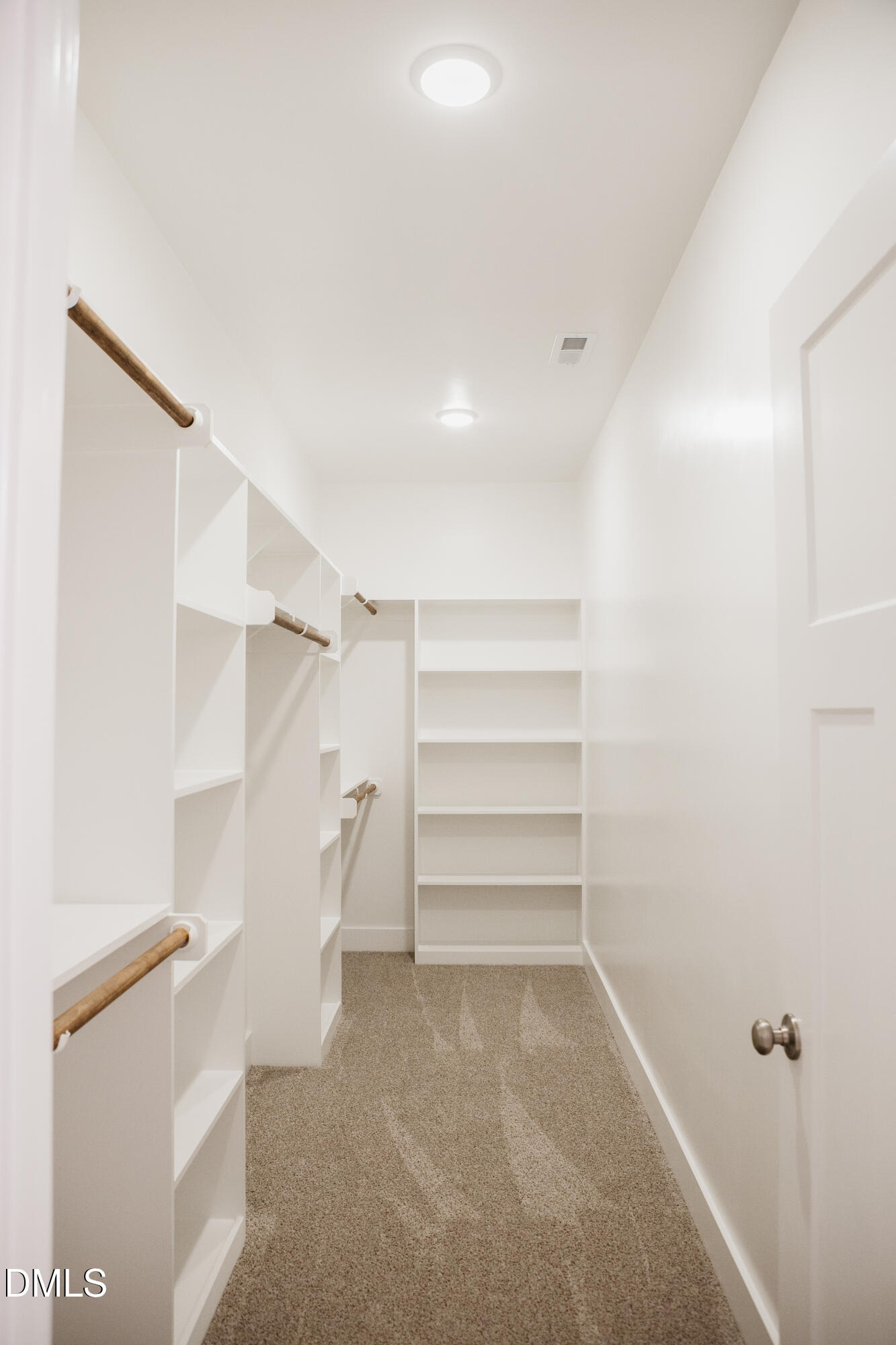 206 Vineyard Drive Property Photo 11