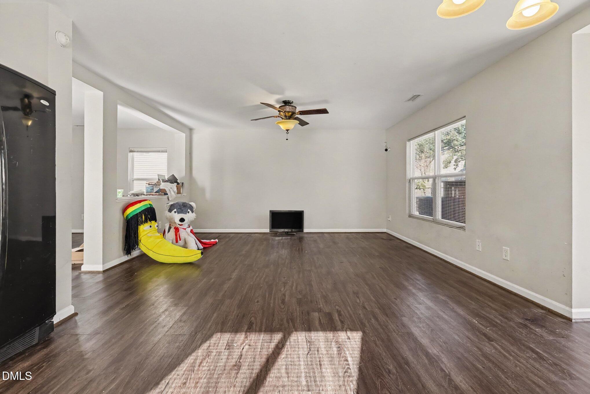 165 Steam Engine Way Property Photo 6