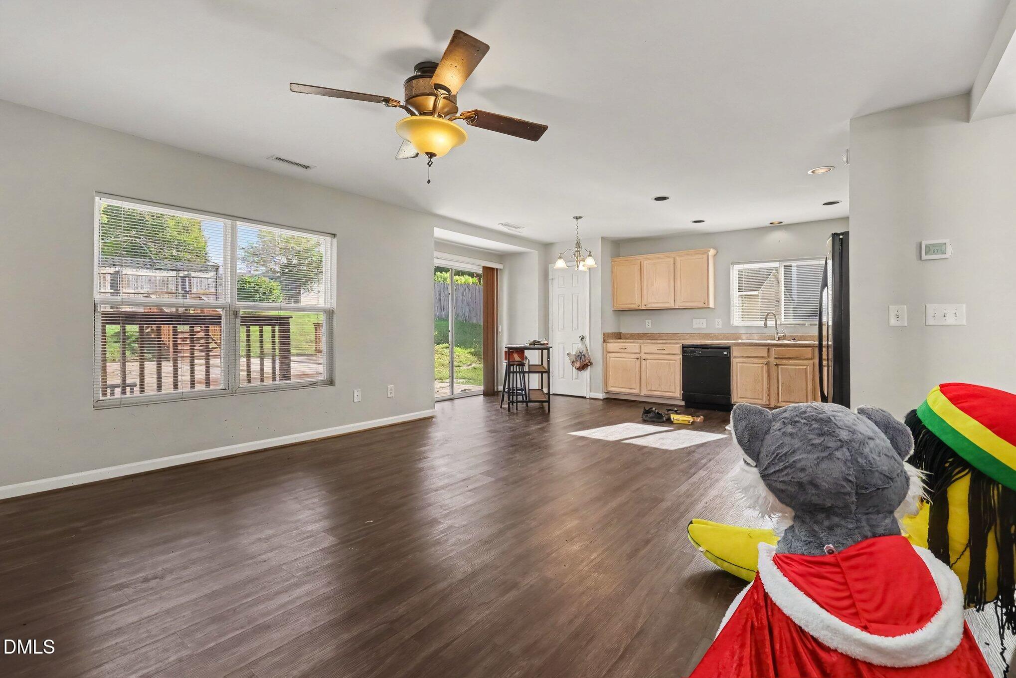 165 Steam Engine Way Property Photo 9