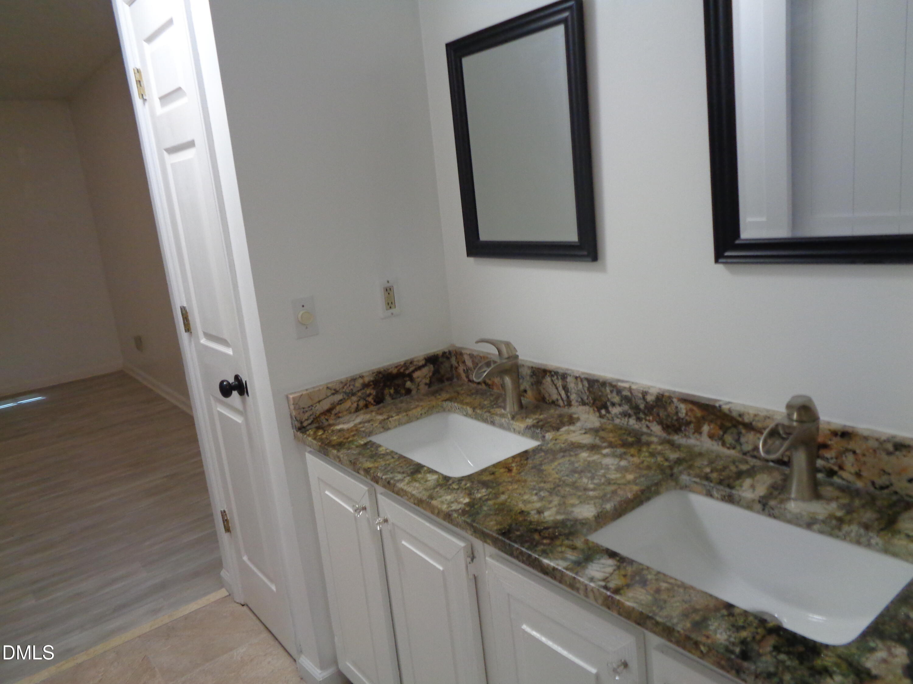8331 Hempshire Place 102 Property Photo 14
