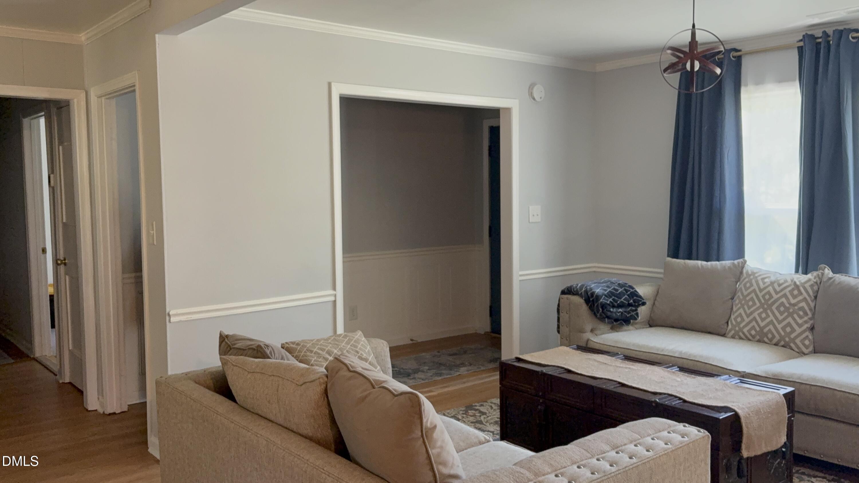 806 Whitby Court Property Photo 6