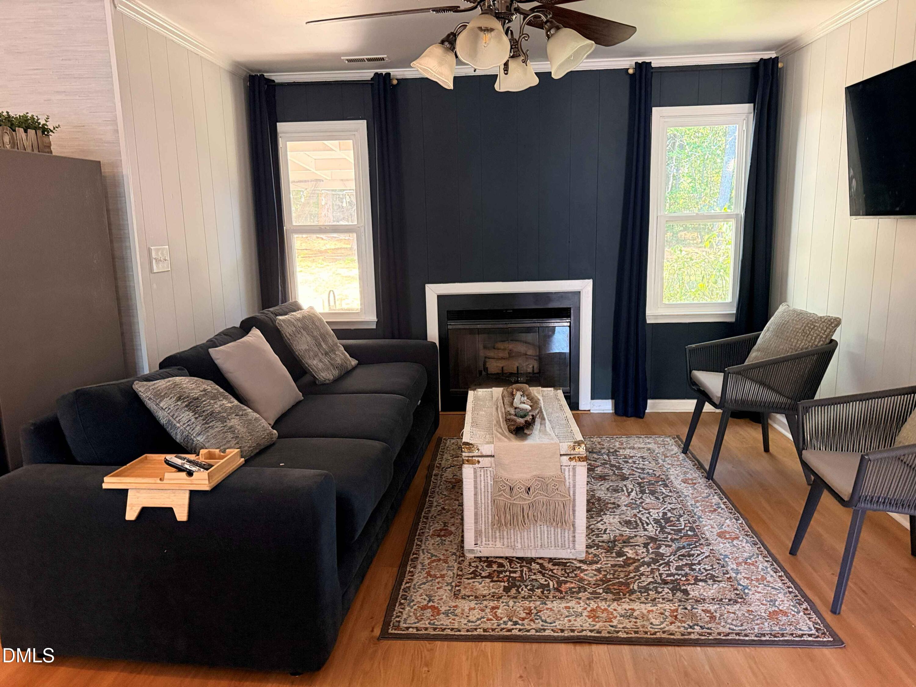 806 Whitby Court Property Photo 8