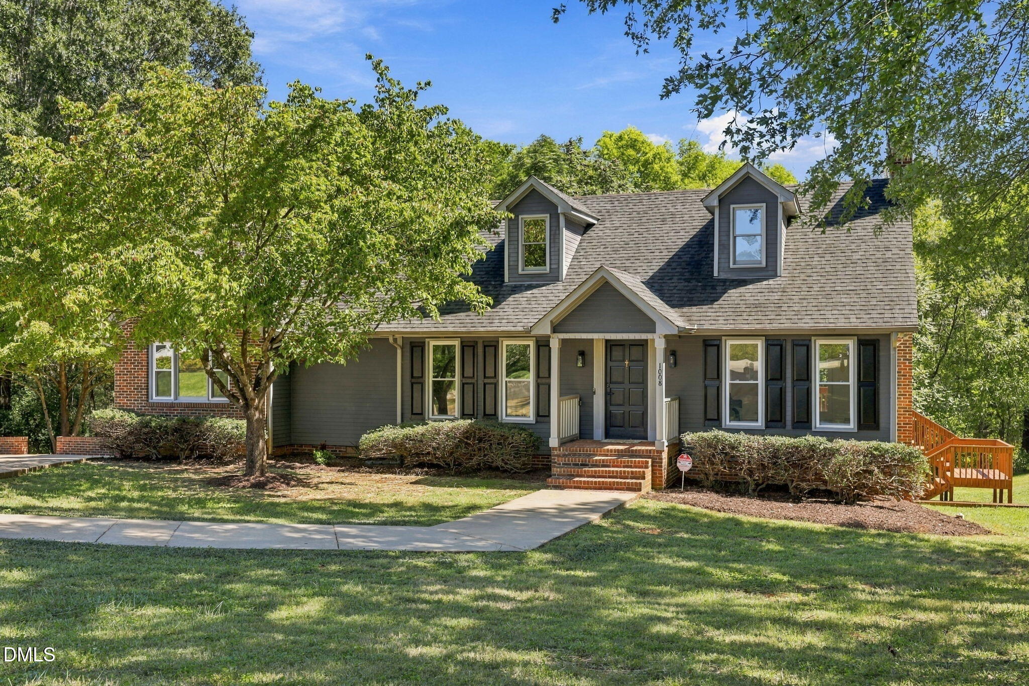 1008 Panther Court Property Photo 1
