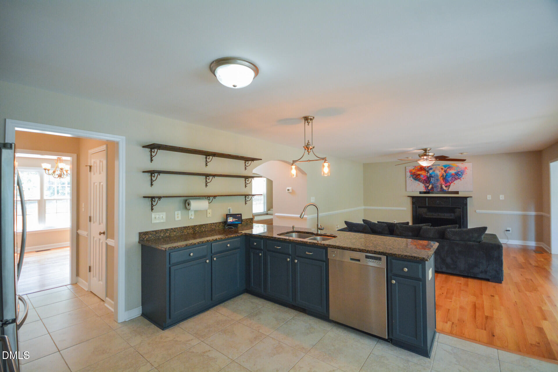 114 Carolina Way Property Photo 9