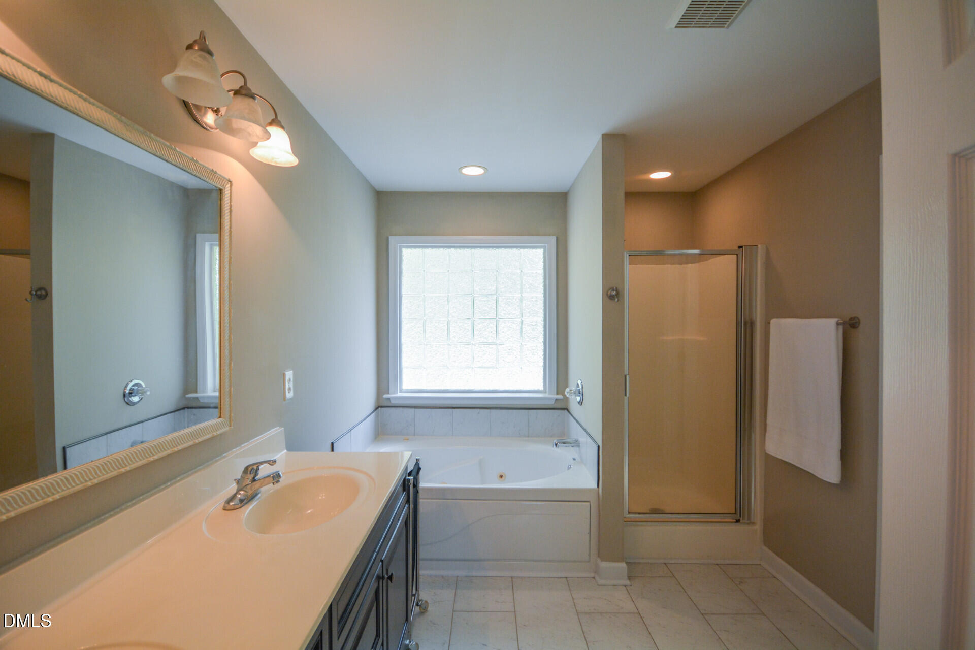 114 Carolina Way Property Photo 24