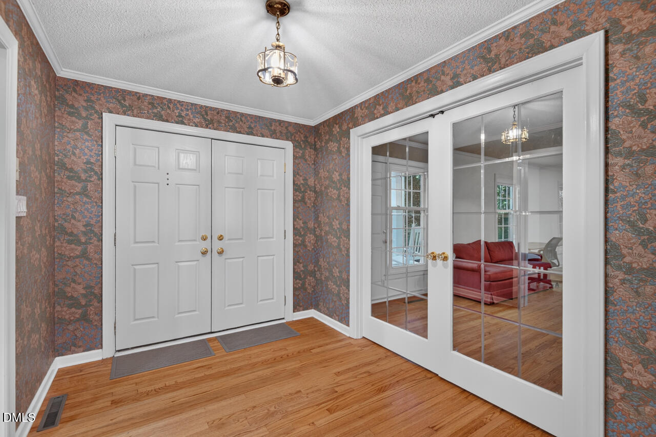 13 Winthrop Court Property Photo 8