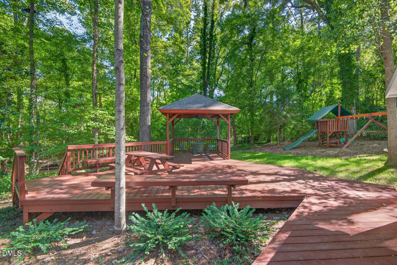 13 Winthrop Court Property Photo 27
