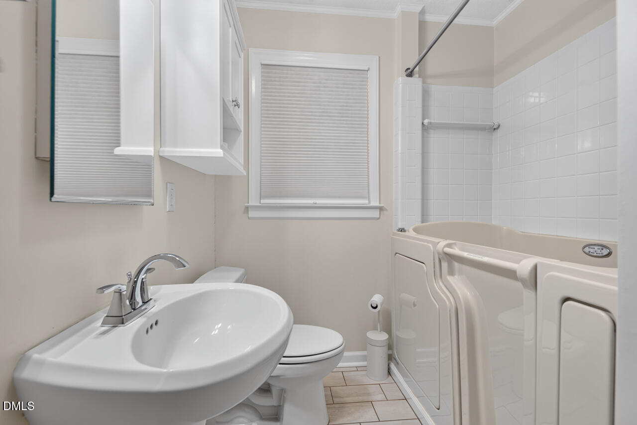 13 Winthrop Court Property Photo 29