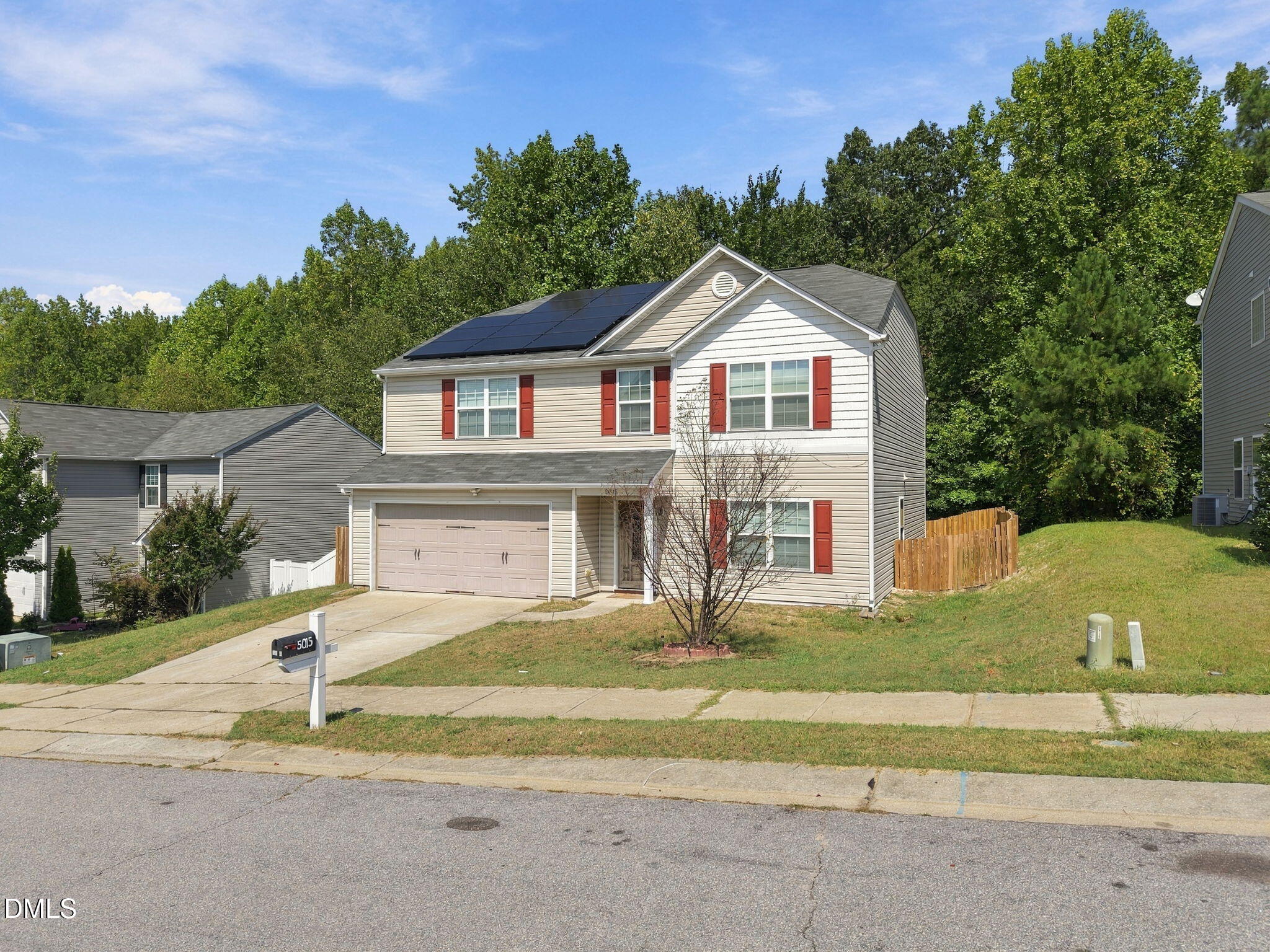 5015 Carnelian Drive Property Photo 3