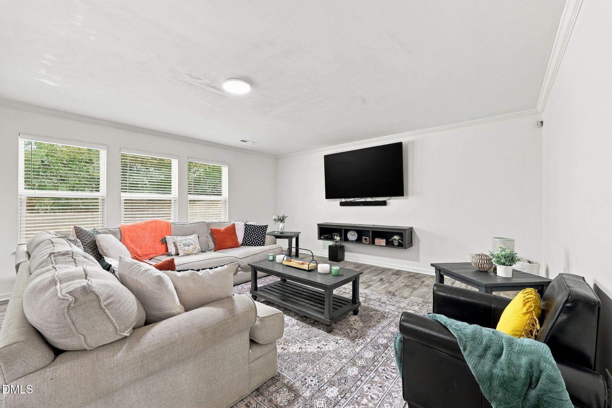 5015 Carnelian Drive Property Photo 5