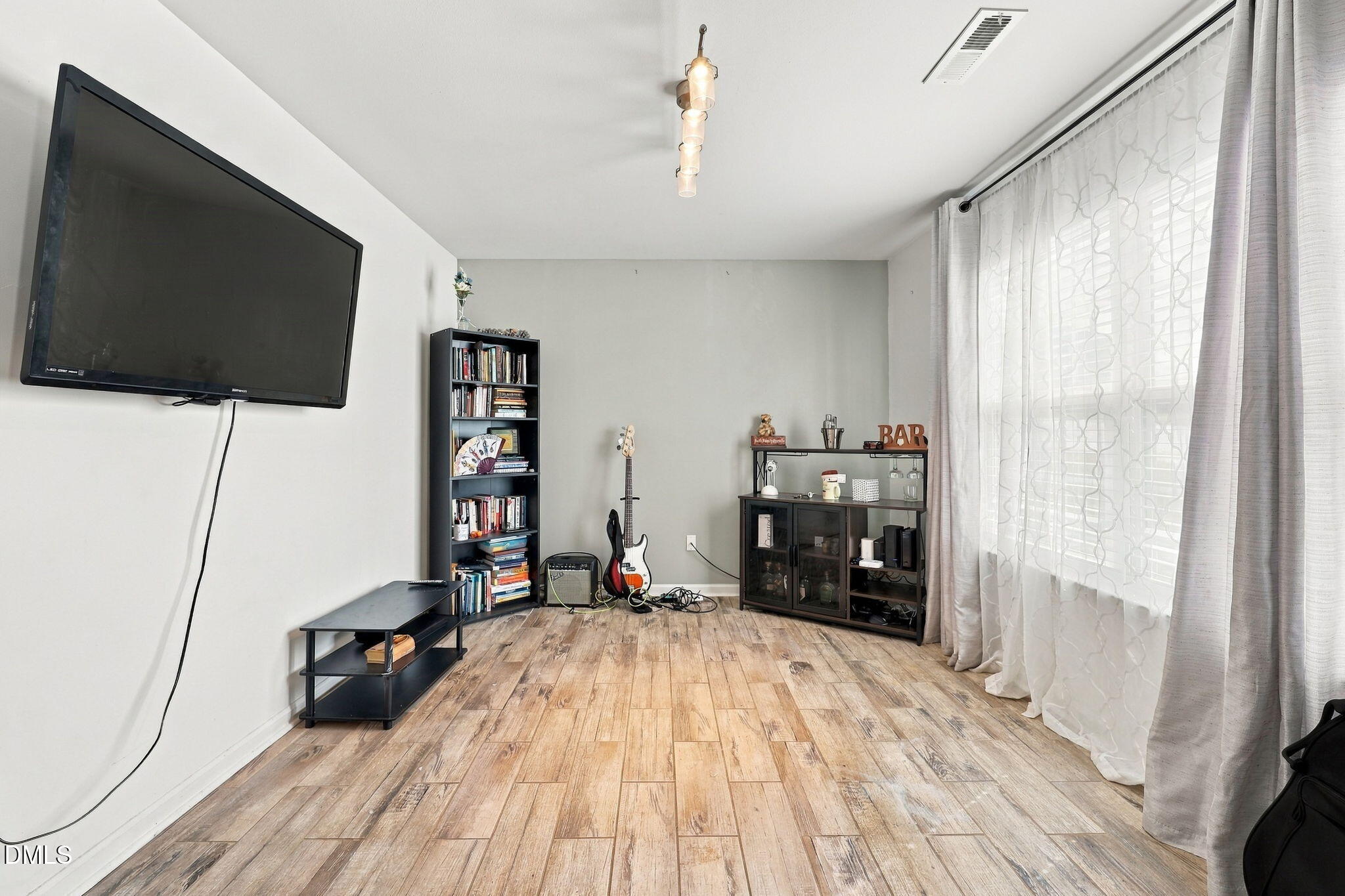 5015 Carnelian Drive Property Photo 9