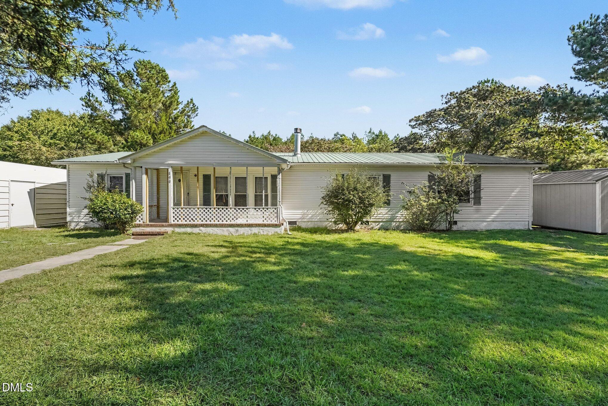 190 Grady W Lane Property Photo 1