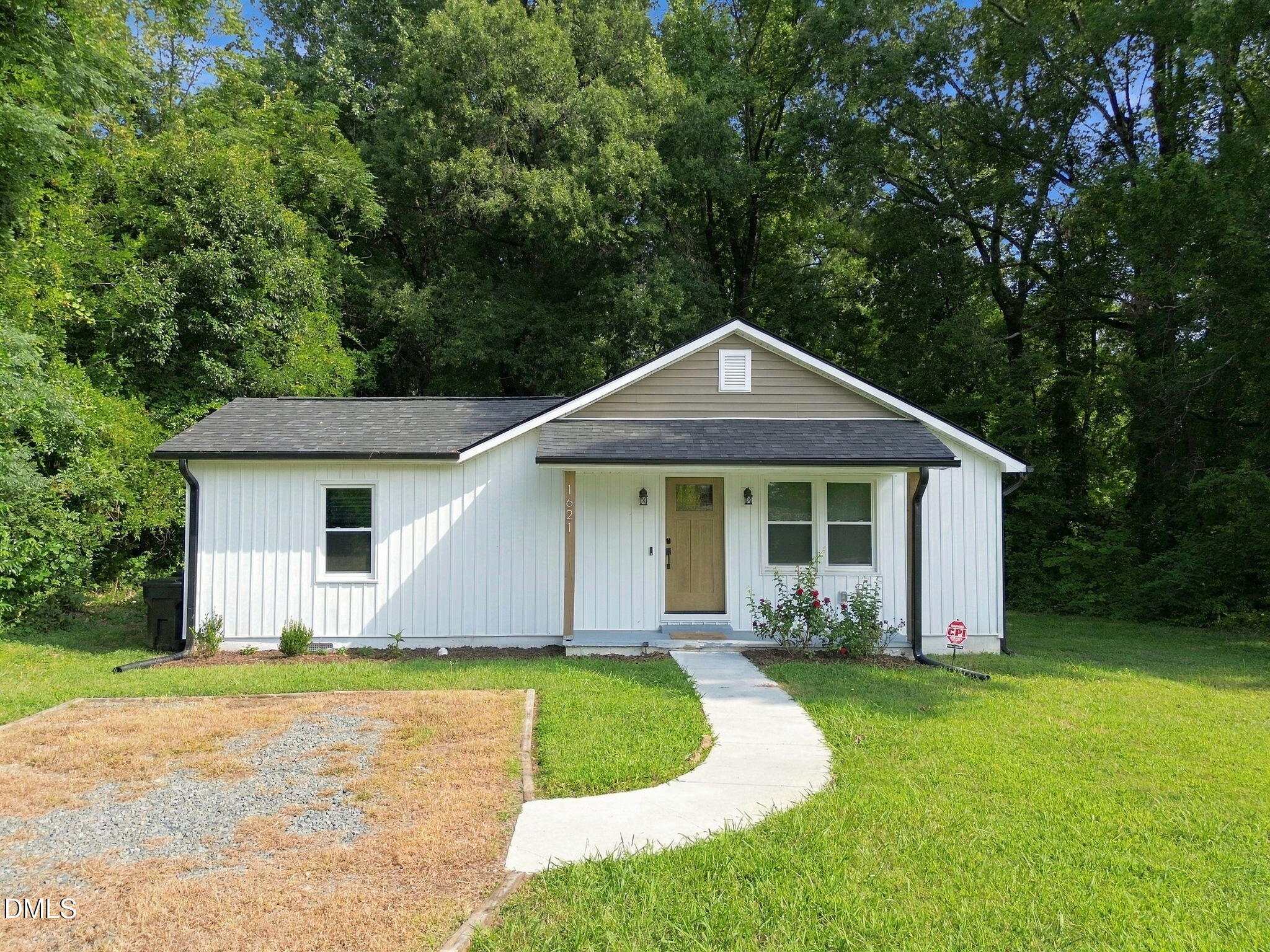 1621 N Park Avenue Property Photo 1
