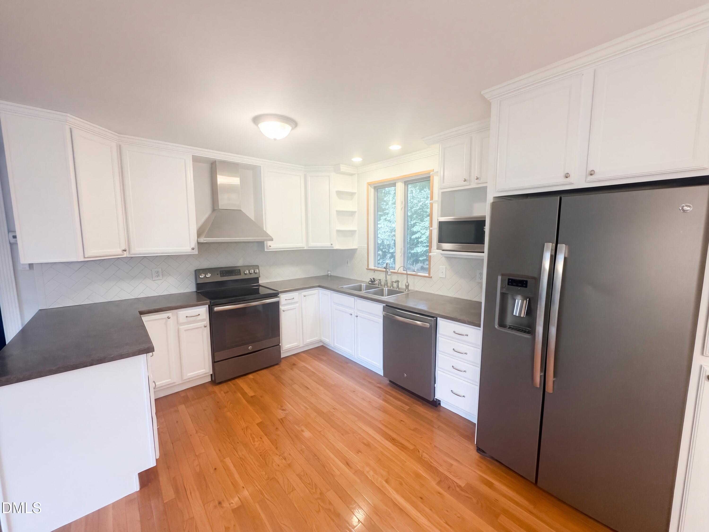 6908 Laurdane Road Property Photo 2