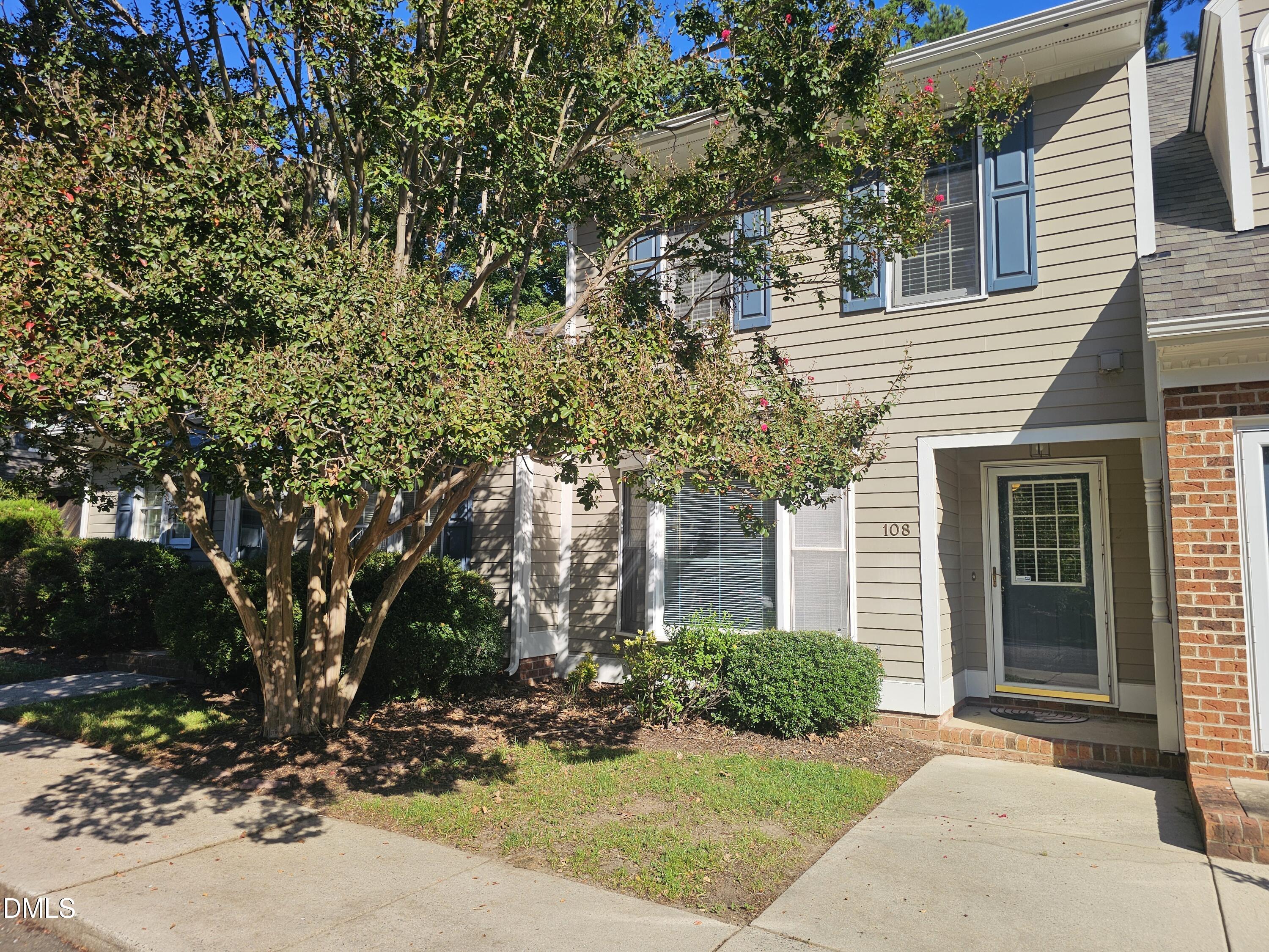 108 Forest Oaks Drive Property Photo 1