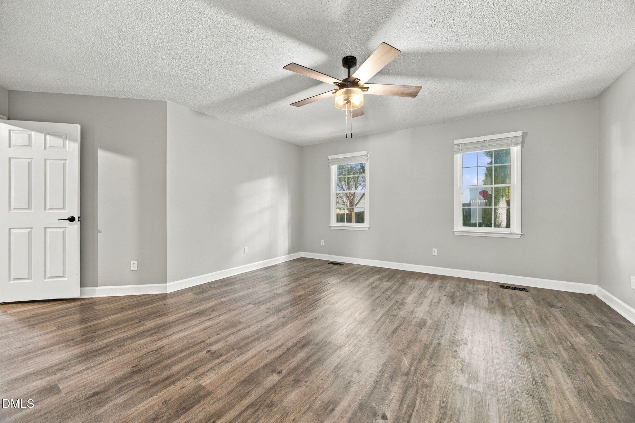 5109 Knightsbridge Way Property Photo 19