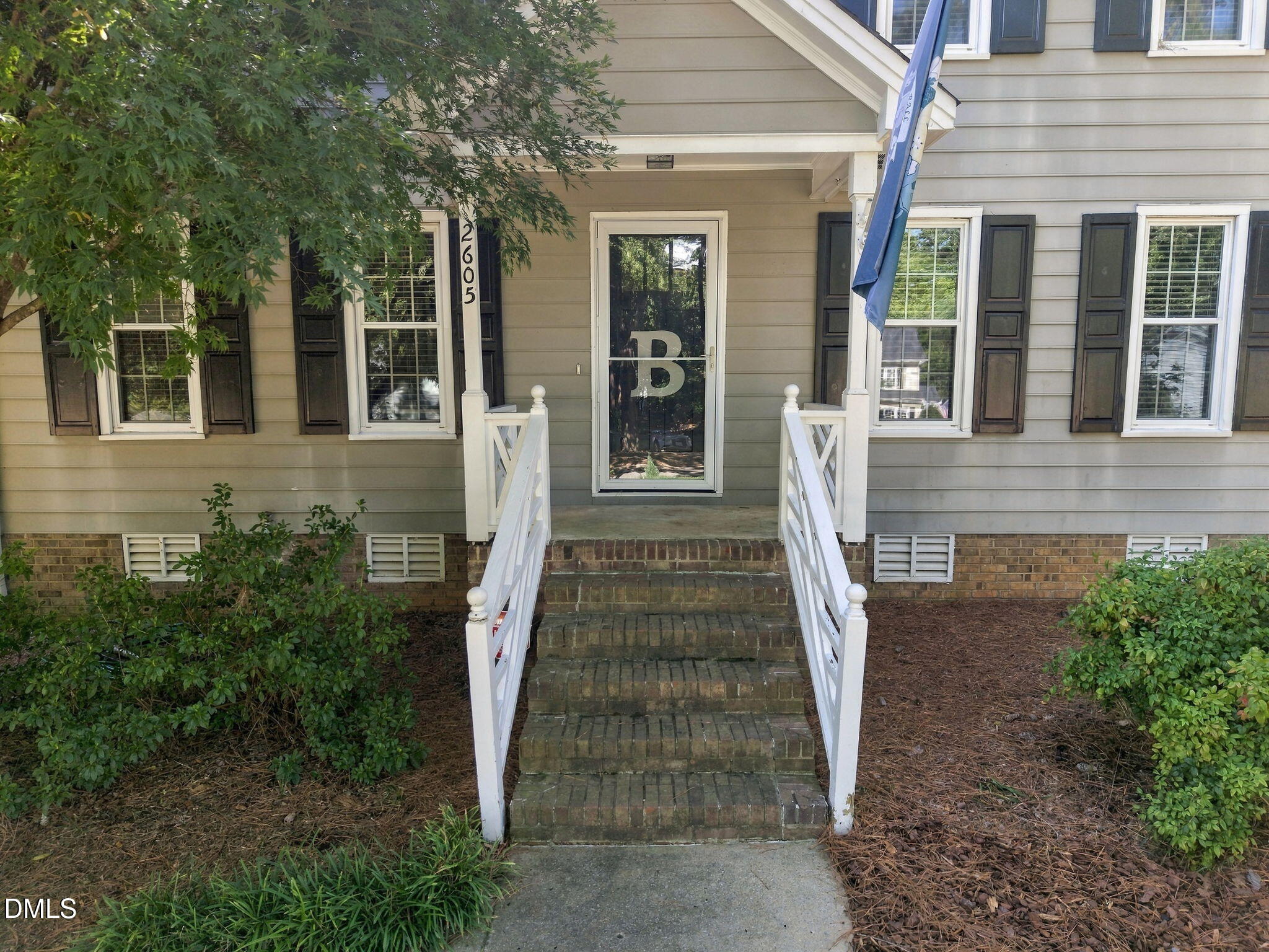 2605 Hiking Trail Property Photo 7
