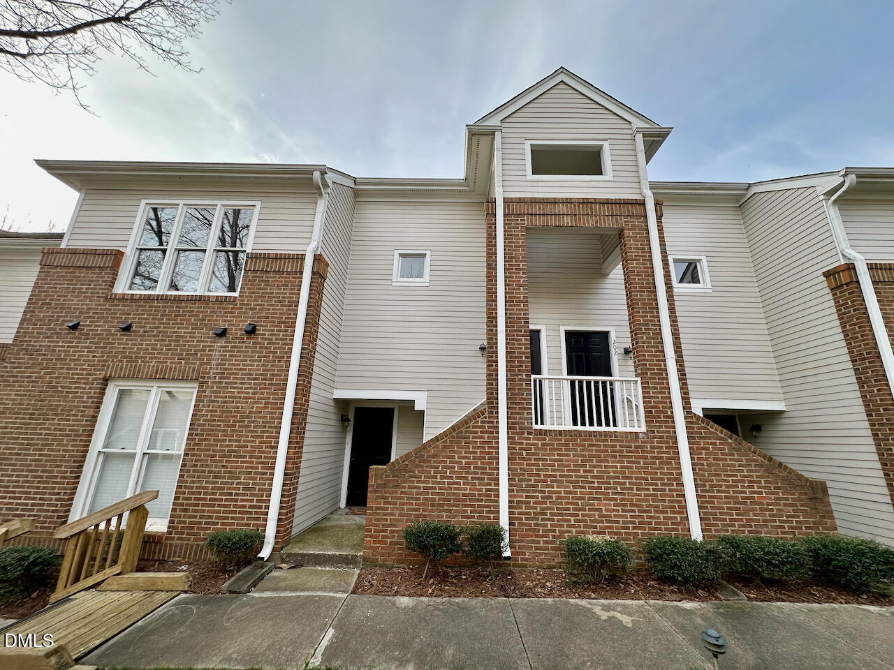 1050 Washington Street 201 Property Photo 1