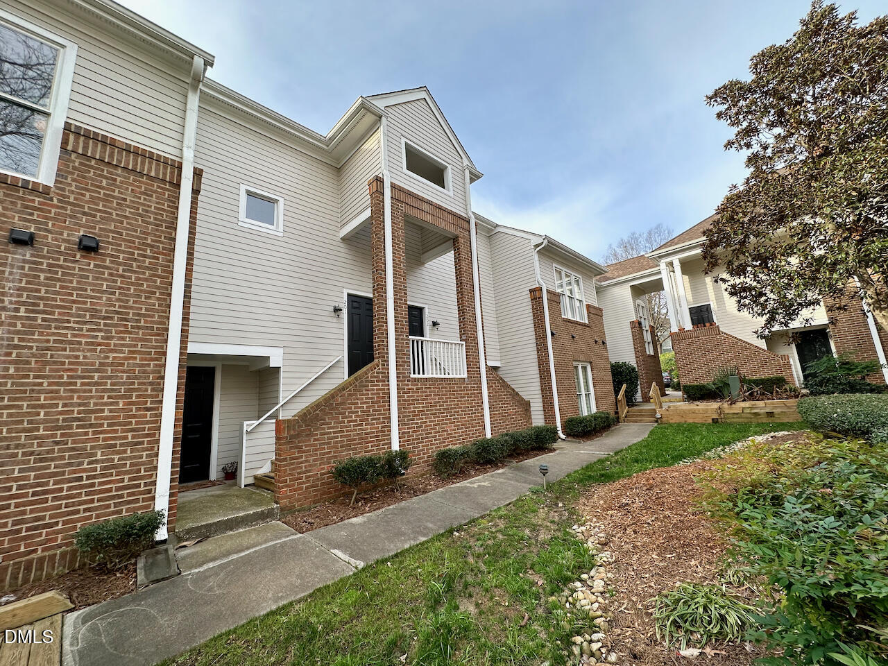 1050 Washington Street 201 Property Photo 2