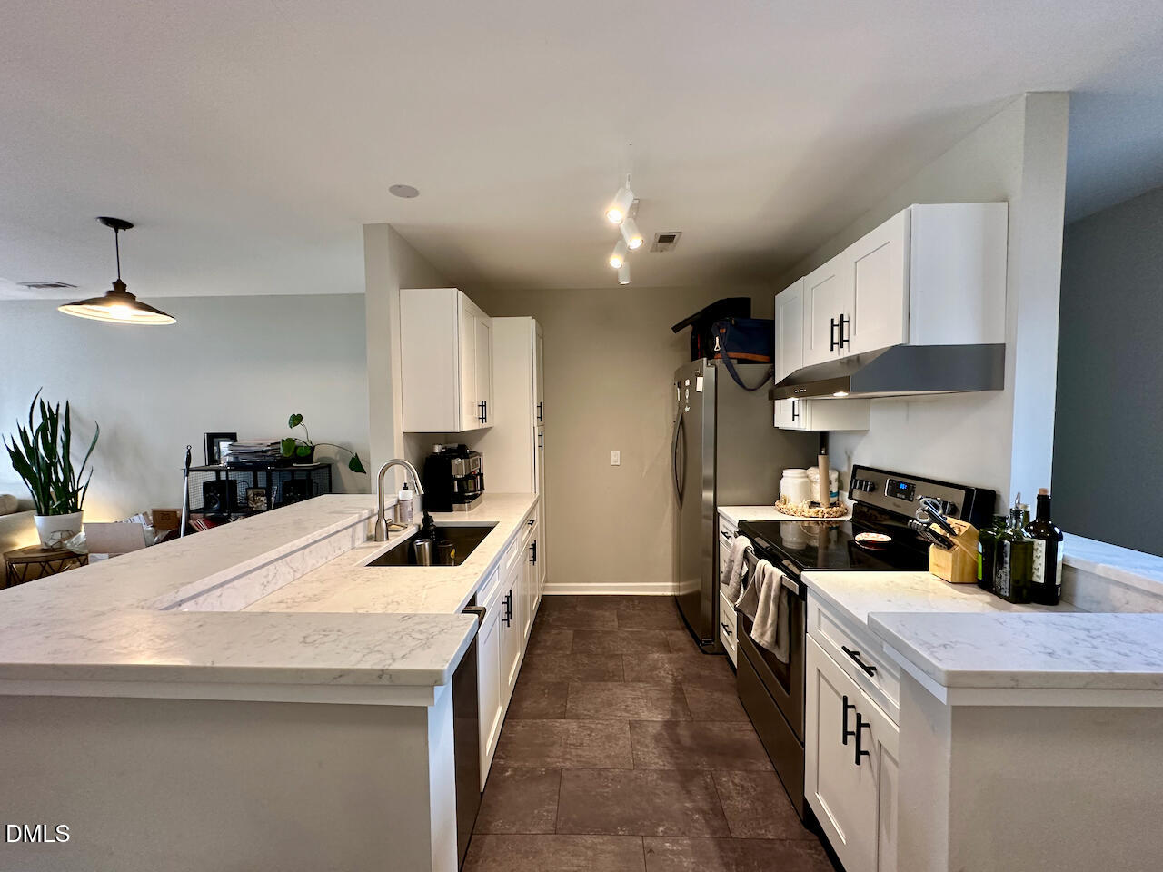 1050 Washington Street 201 Property Photo 3