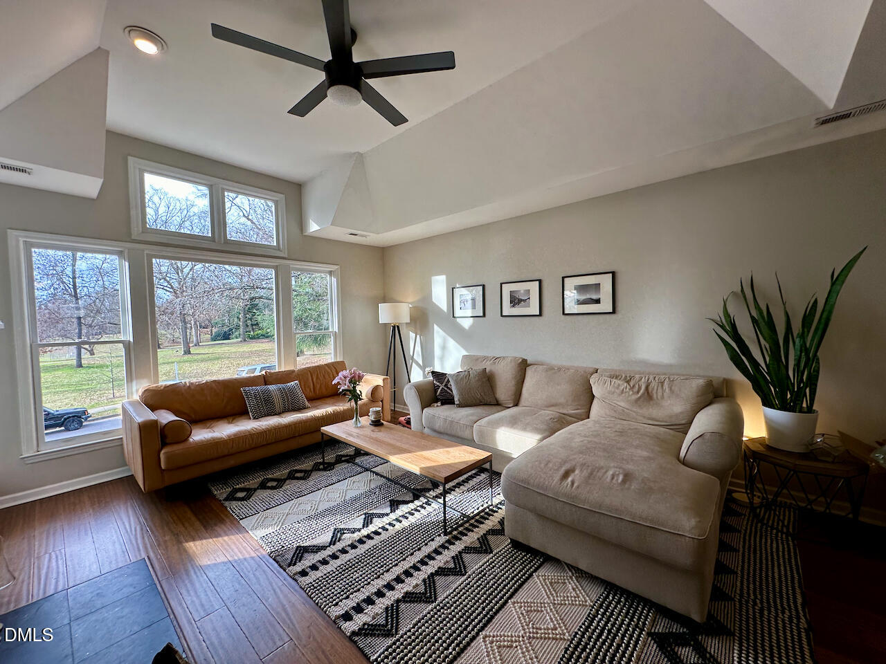 1050 Washington Street 201 Property Photo 8