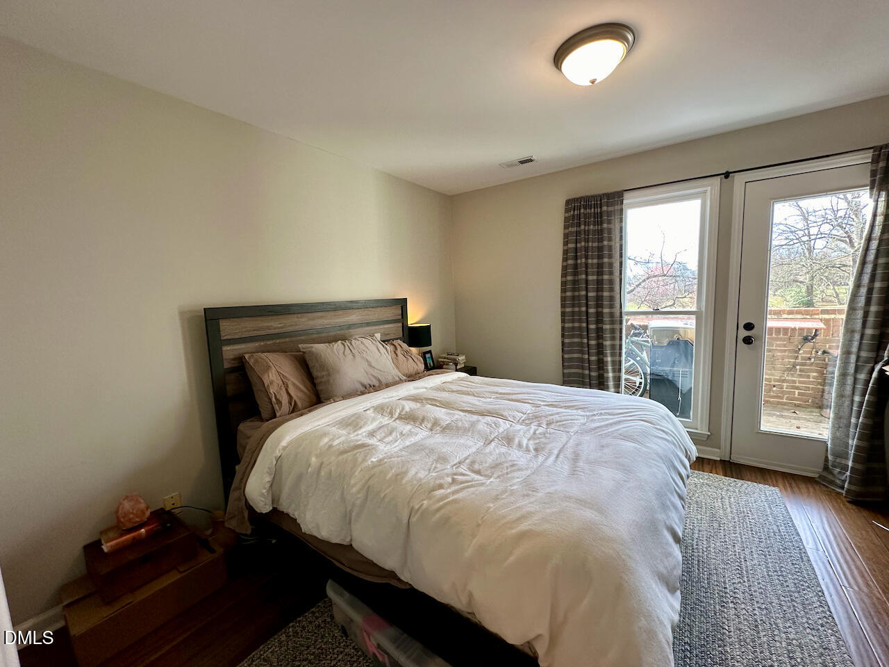 1050 Washington Street 201 Property Photo 14