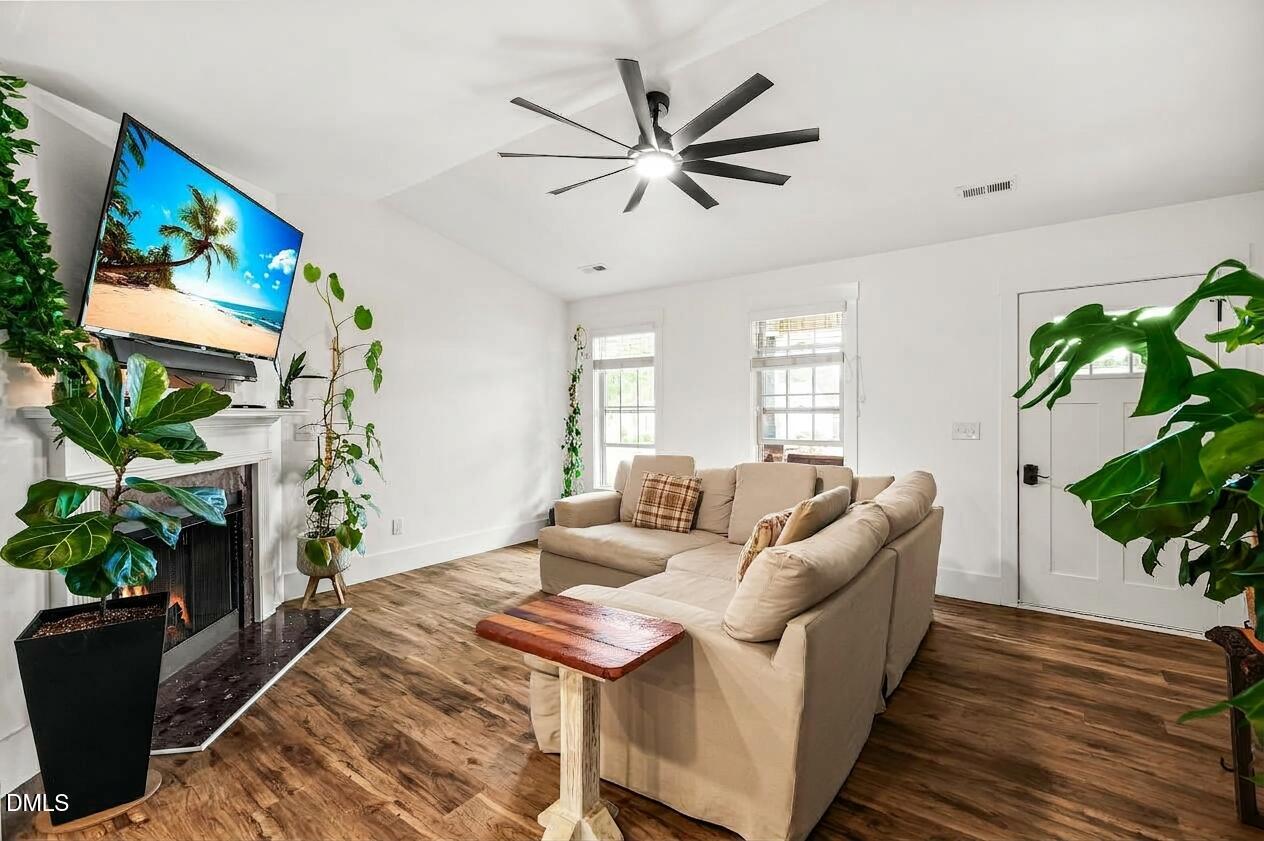 184 Westchase Drive Property Photo 10