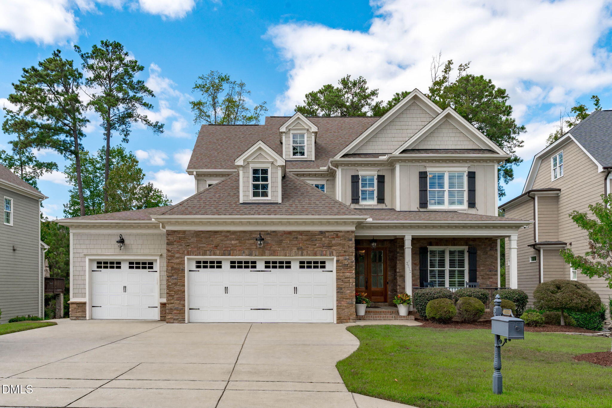2512 Maroni Drive Property Photo 1