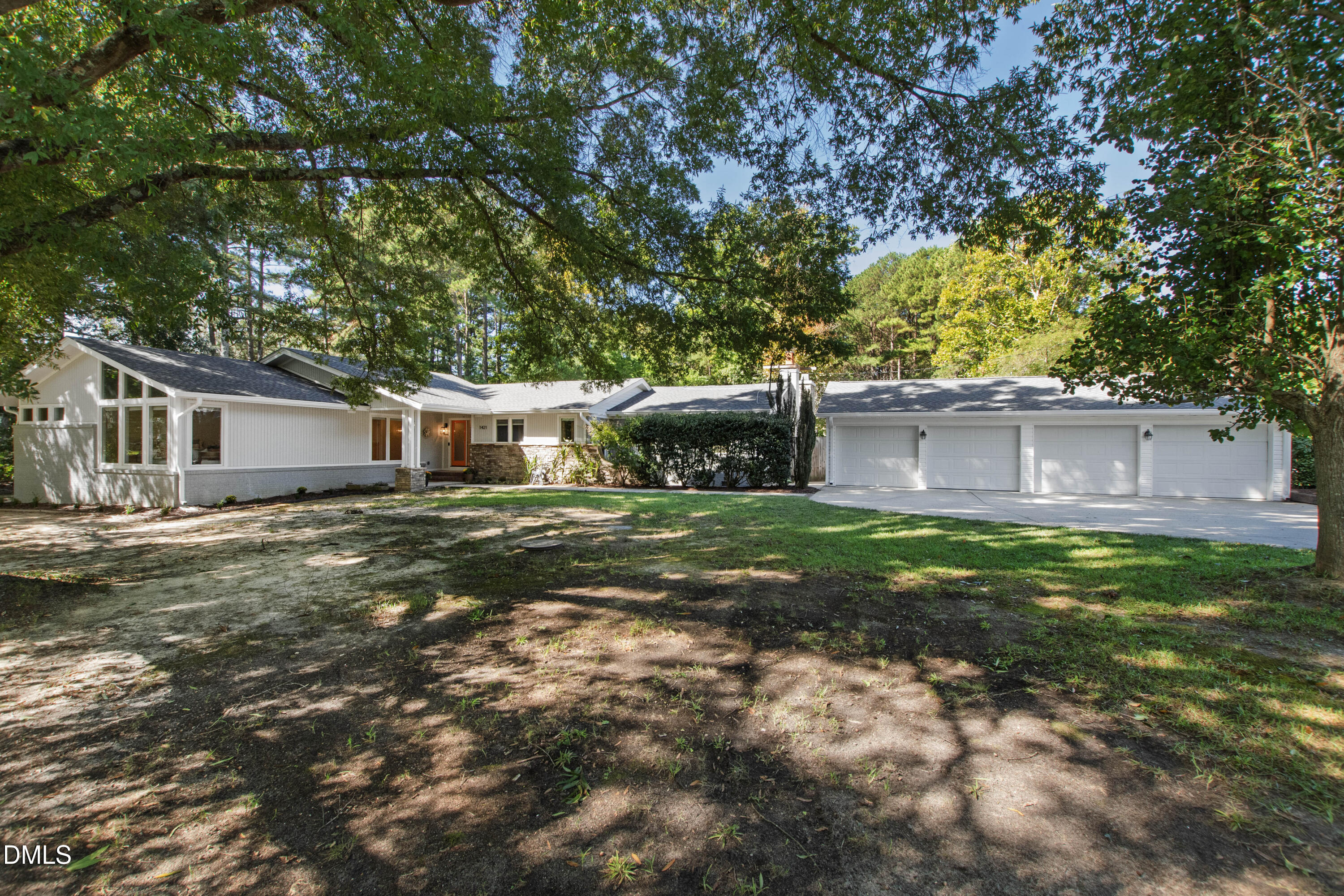1421 Jenks Carpenter Road Property Photo 1