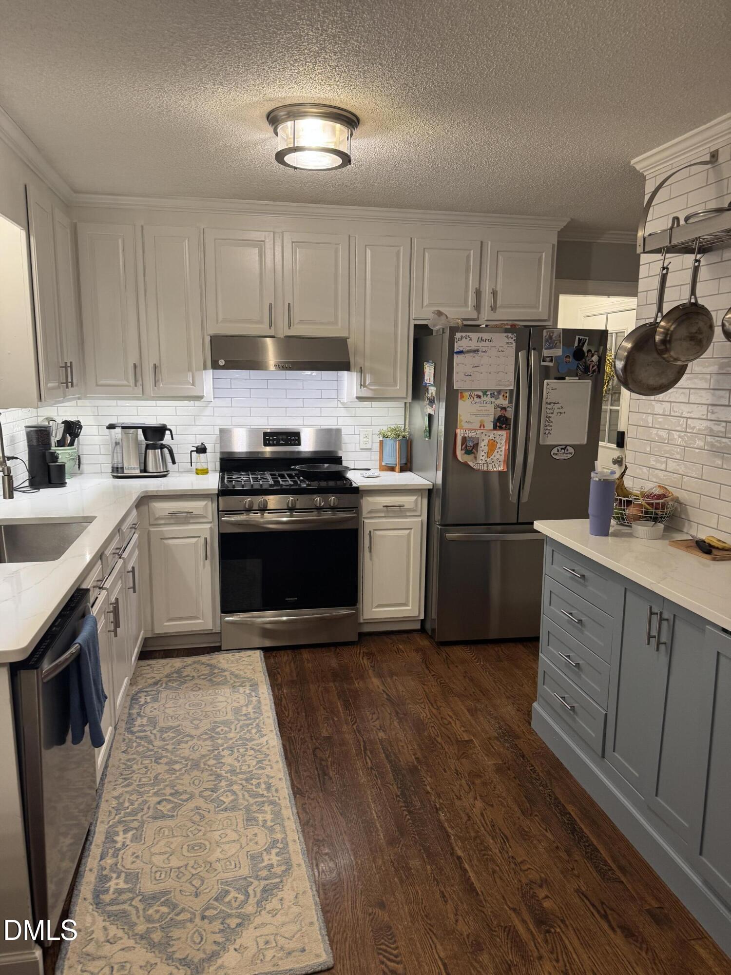 1812 Thorpshire Drive Property Photo 2