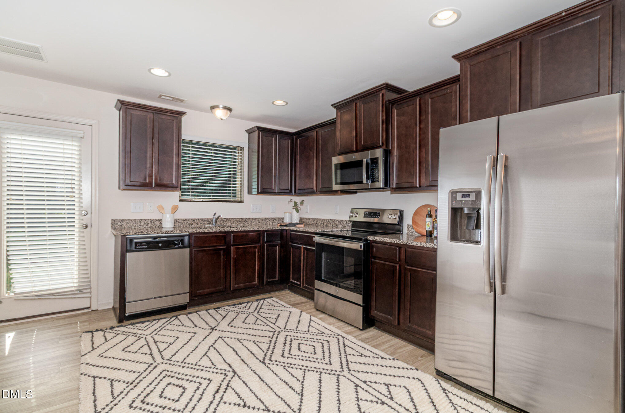 2300 Broad Street Property Photo 6