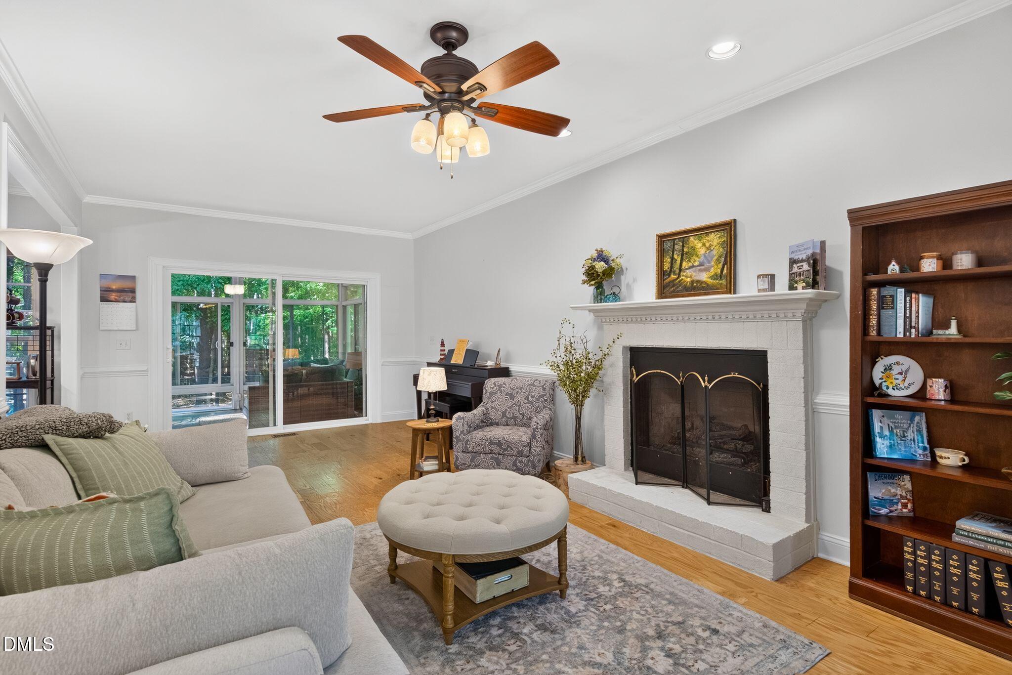 567 Timberknoll Lane Property Photo 8
