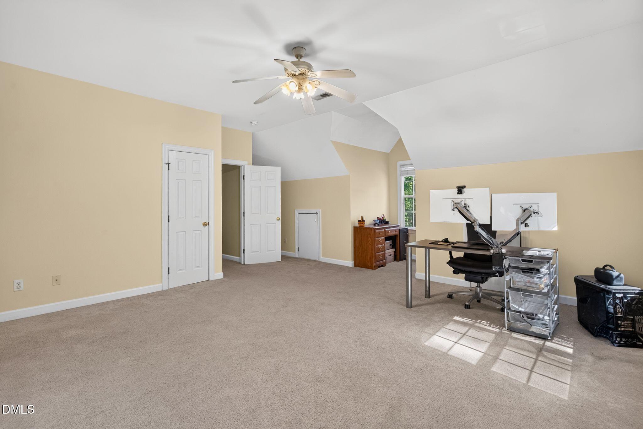 567 Timberknoll Lane Property Photo 31