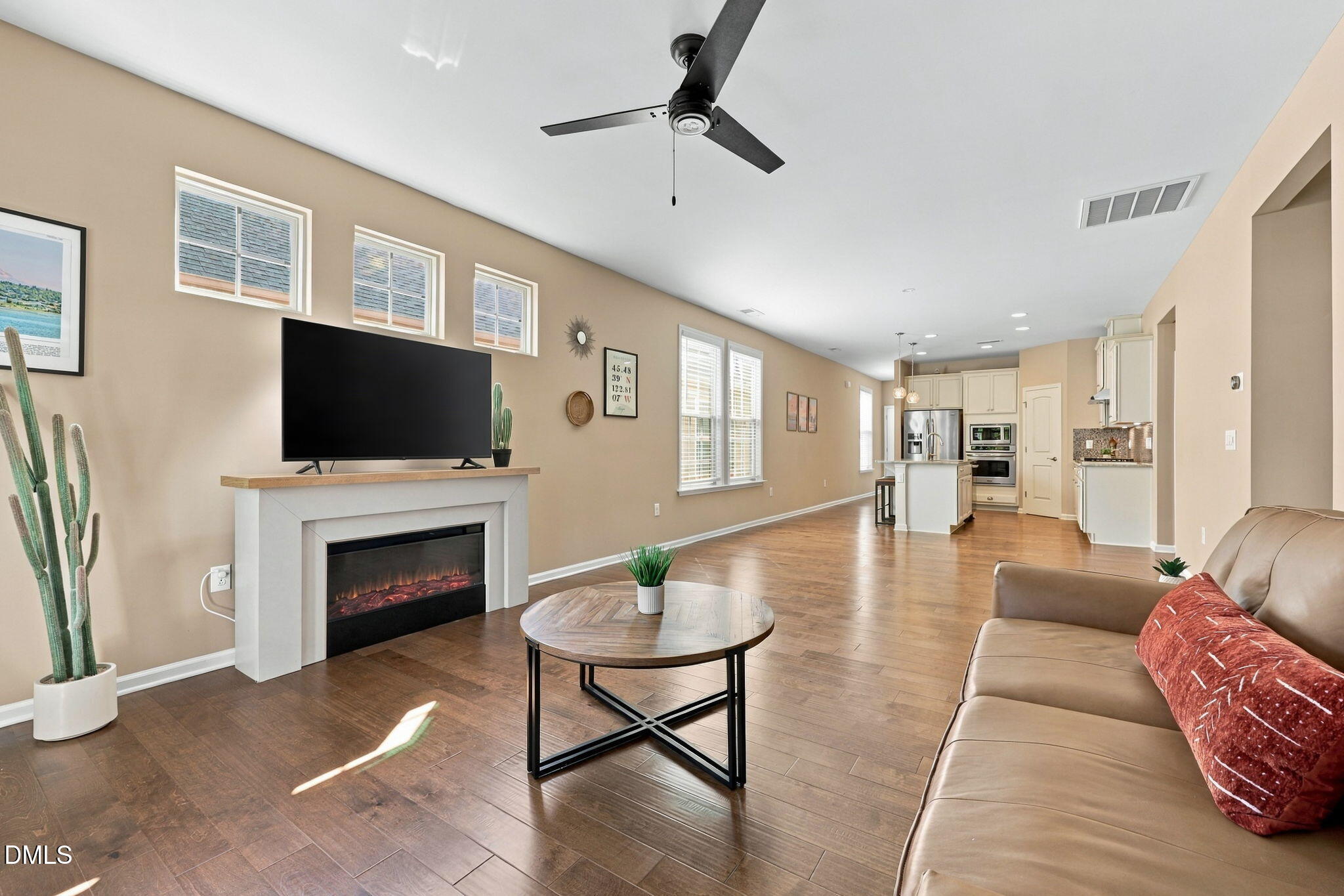 1033 Cuthbert Lane Property Photo 12