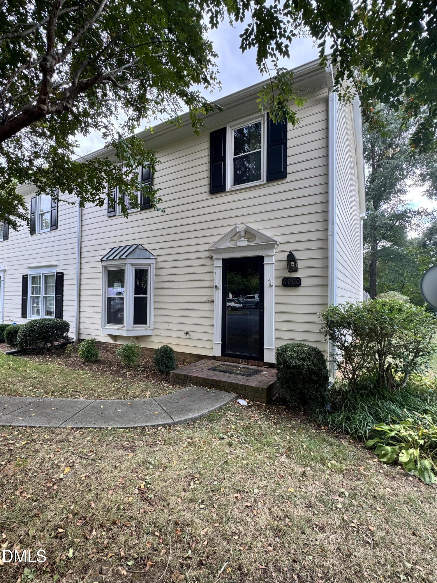 6900 Saxby Court Property Photo 1