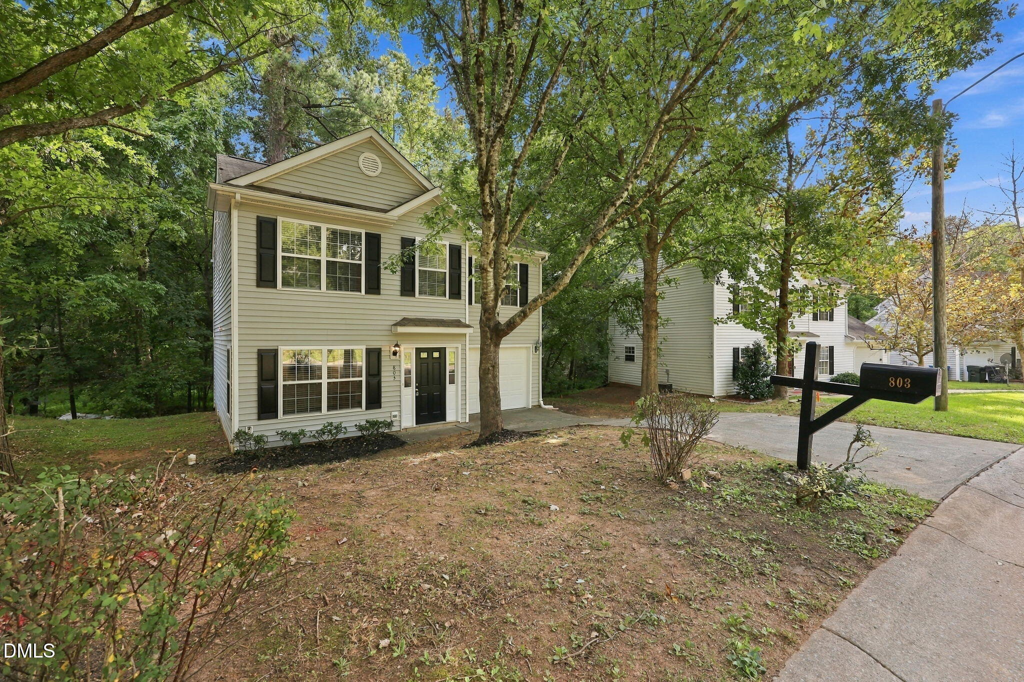 803 Woodgreen Drive Property Photo 7