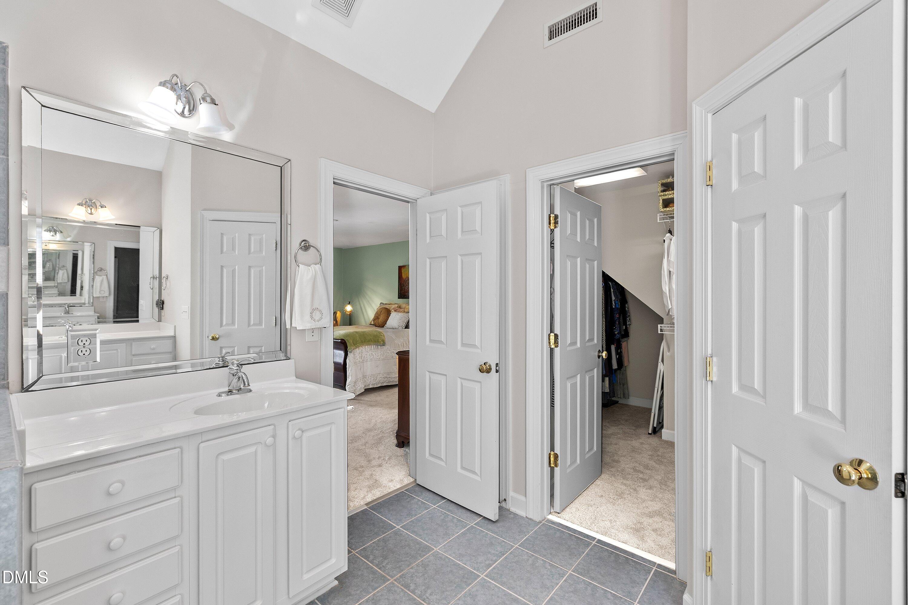 3914 Sterling Ridge Lane Property Photo 38